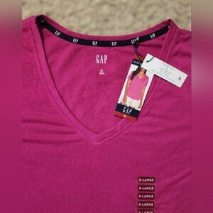 GAP Ladies XL Very Berry Short Sleeve Slub V-Neck Tee NWT​